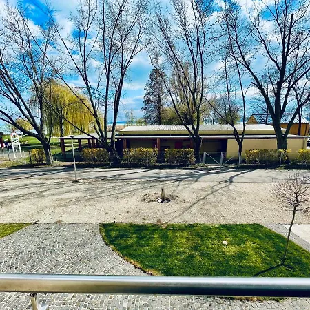 Kisfaludy * באלאטונפורד